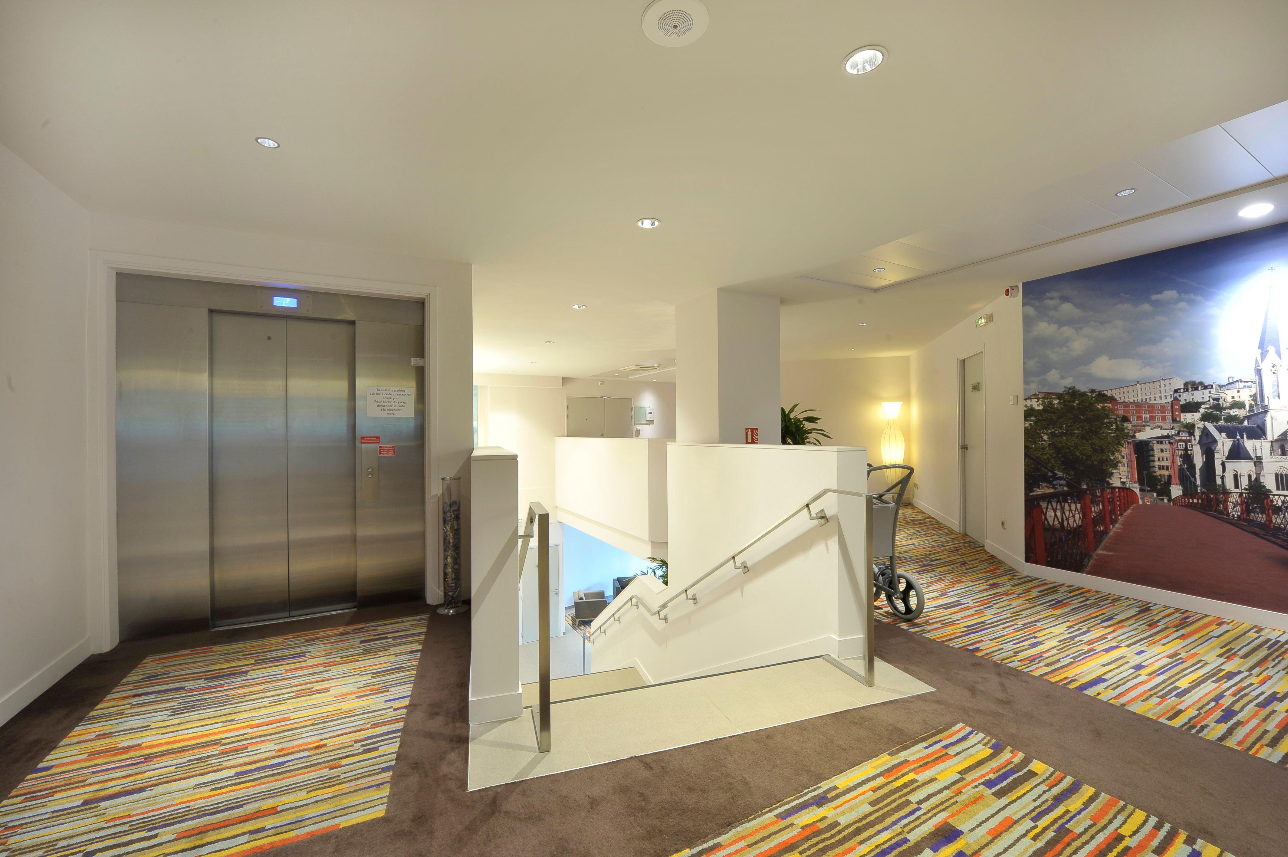 Lyon Vaise By Ihg